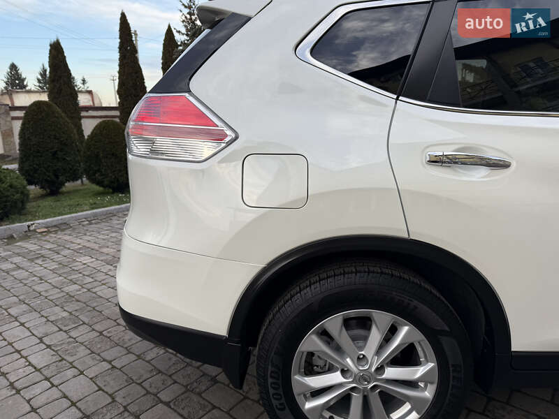 Позашляховик / Кросовер Nissan Rogue 2016 в Львові фото 17 Позашляховик / Кросовер Nissan Rogue 2016 в Львові