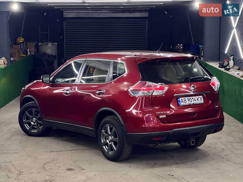 Позашляховик / Кросовер Nissan Rogue 2014 в Києві