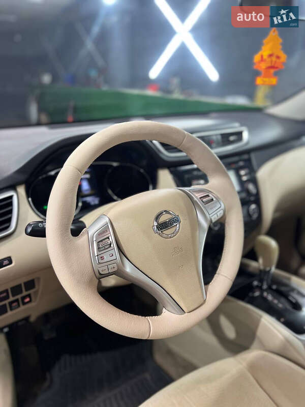 Позашляховик / Кросовер Nissan Rogue 2014 в Києві