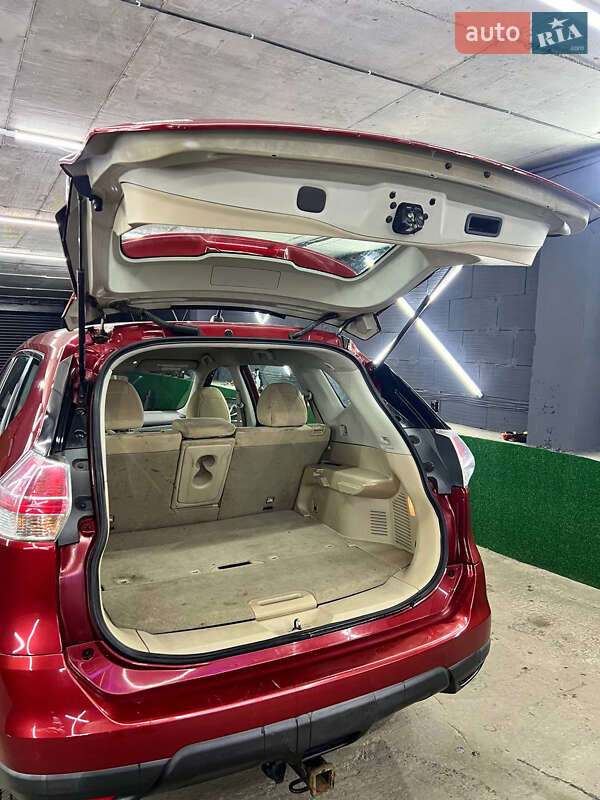 Позашляховик / Кросовер Nissan Rogue 2014 в Києві