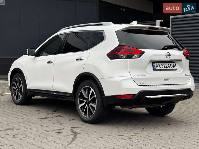 Внедорожник / Кроссовер Nissan Rogue 2018 в Киеве