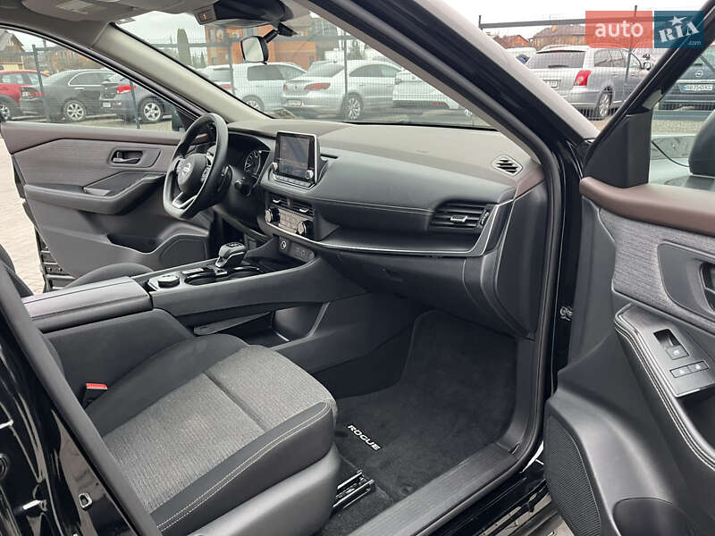 Внедорожник / Кроссовер Nissan Rogue 2020 в Виннице