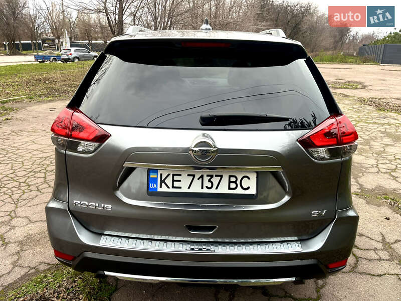 Внедорожник / Кроссовер Nissan Rogue 2018 в Каменском