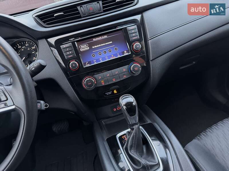 Позашляховик / Кросовер Nissan Rogue 2018 в Вінниці