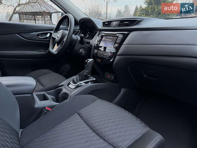 Позашляховик / Кросовер Nissan Rogue 2018 в Вінниці