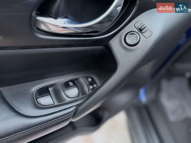 Позашляховик / Кросовер Nissan Rogue 2018 в Вінниці