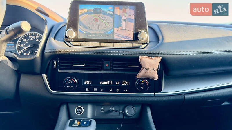 Позашляховик / Кросовер Nissan Rogue 2020 в Києві