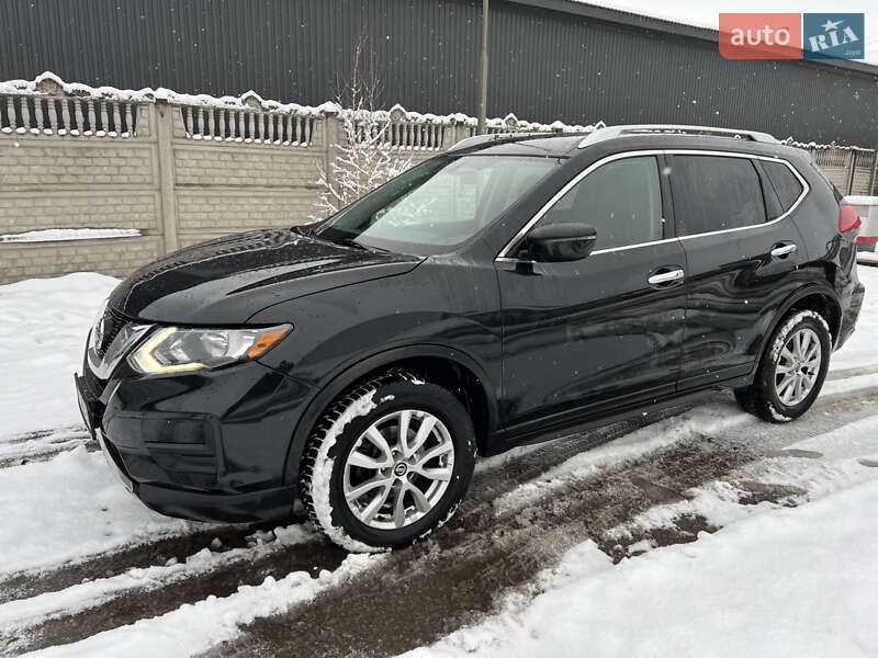 Внедорожник / Кроссовер Nissan Rogue 2017 в Коломые