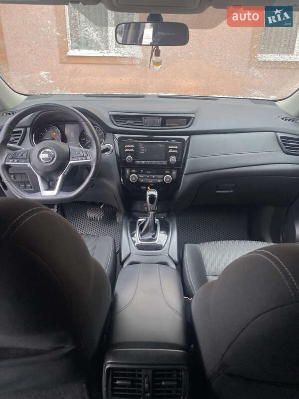 Внедорожник / Кроссовер Nissan Rogue 2017 в Коломые