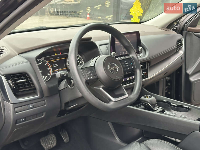 Позашляховик / Кросовер Nissan Rogue 2020 в Харкові