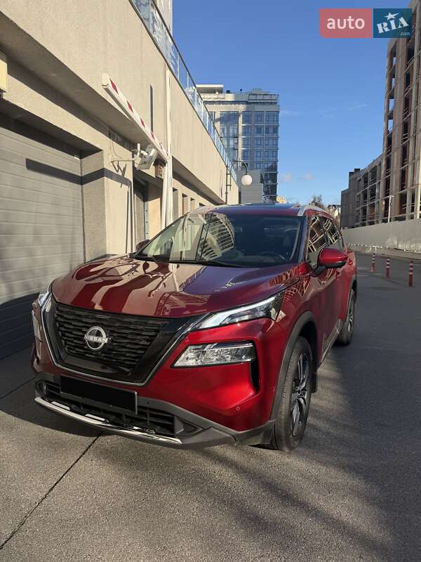 Позашляховик / Кросовер Nissan Rogue 2023 в Києві