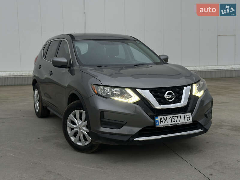 Позашляховик / Кросовер Nissan Rogue 2016 в Коростені