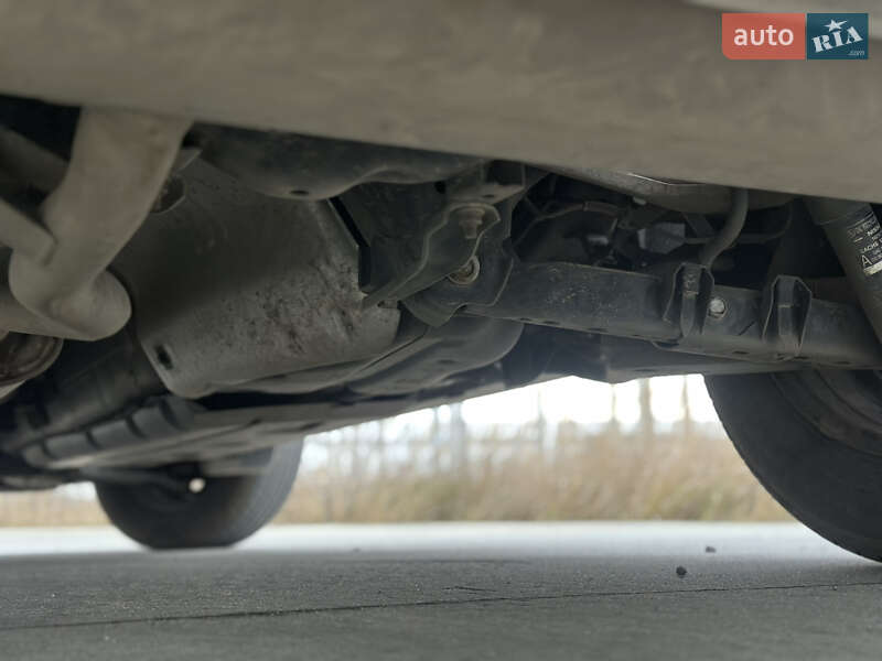 Позашляховик / Кросовер Nissan Rogue 2016 в Коростені