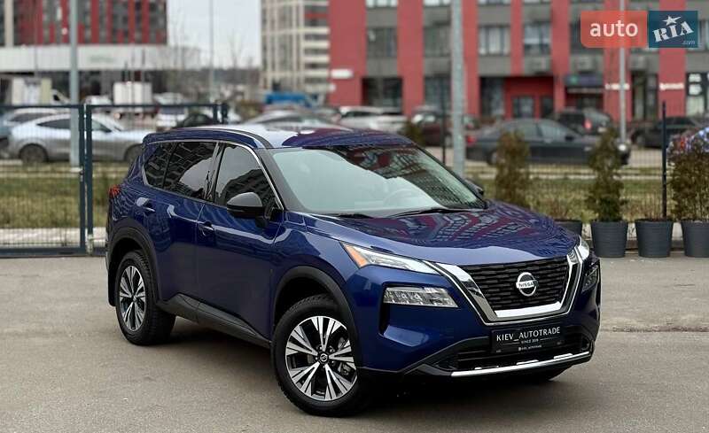Внедорожник / Кроссовер Nissan Rogue 2020 в Киеве