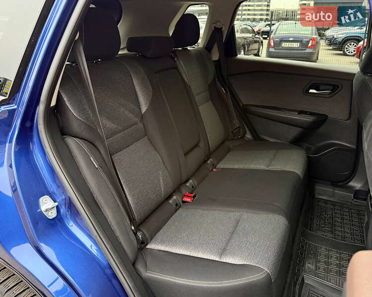 Внедорожник / Кроссовер Nissan Rogue 2020 в Киеве