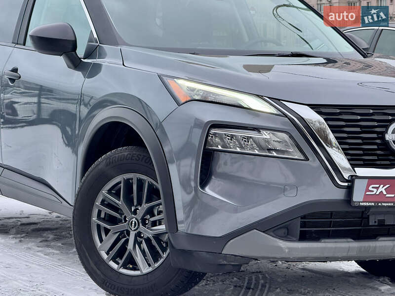 Внедорожник / Кроссовер Nissan Rogue 2023 в Киеве