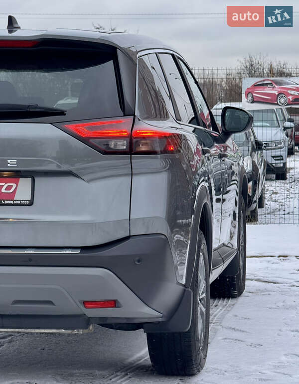 Внедорожник / Кроссовер Nissan Rogue 2023 в Киеве