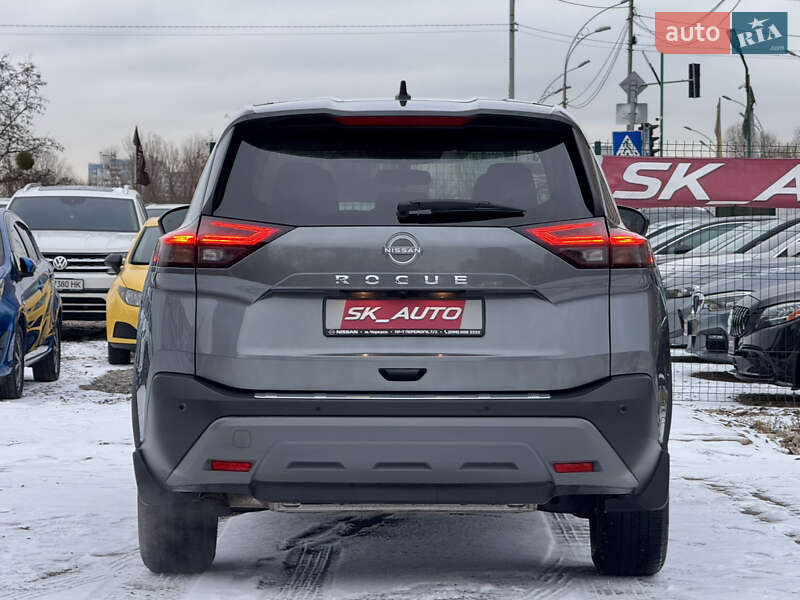 Внедорожник / Кроссовер Nissan Rogue 2023 в Киеве
