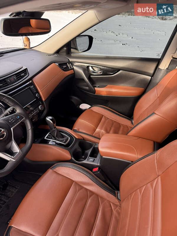 Внедорожник / Кроссовер Nissan Rogue 2019 в Ромнах фото 19 Внедорожник / Кроссовер Nissan Rogue 2019 в Ромнах