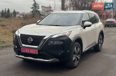 Позашляховик / Кросовер Nissan Rogue 2021 в Києві