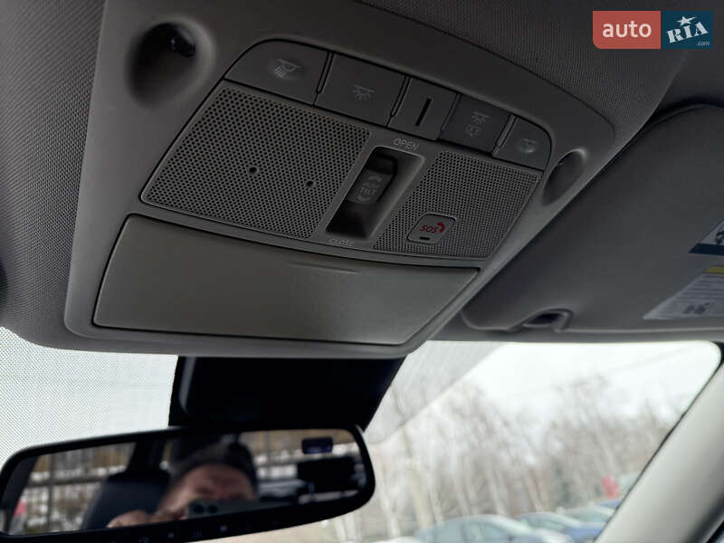 Позашляховик / Кросовер Nissan Rogue 2017 в Полтаві