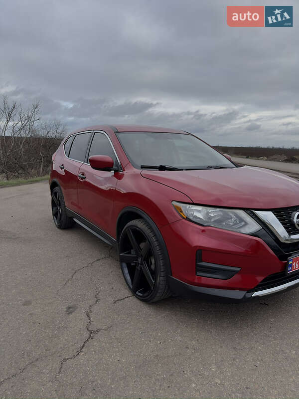 Внедорожник / Кроссовер Nissan Rogue 2017 в Одессе