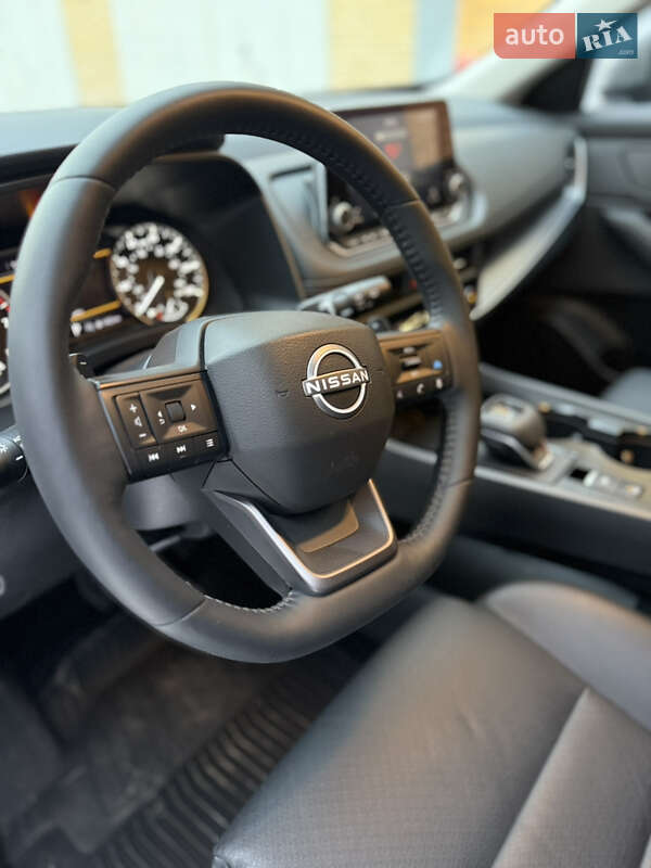 Позашляховик / Кросовер Nissan Rogue 2025 в Сумах