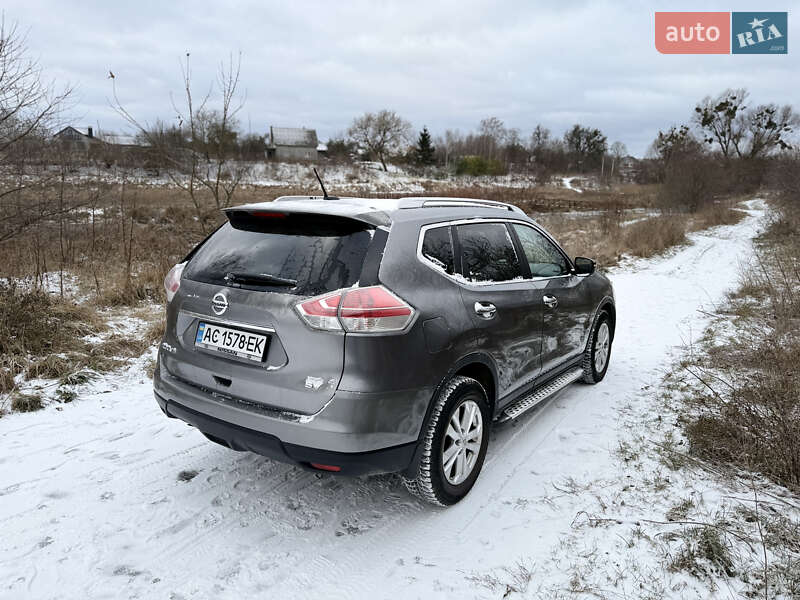 Позашляховик / Кросовер Nissan Rogue 2014 в Володимирі