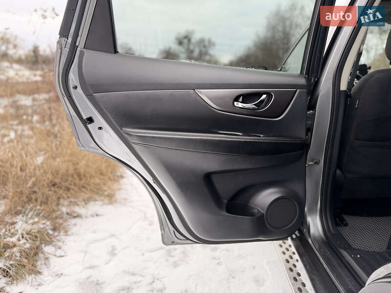 Позашляховик / Кросовер Nissan Rogue 2014 в Володимирі