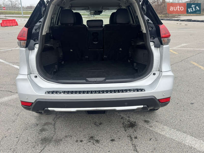 Позашляховик / Кросовер Nissan Rogue 2018 в Києві