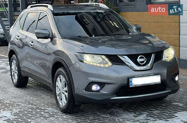Внедорожник / Кроссовер Nissan Rogue 2015 в Белой Церкви