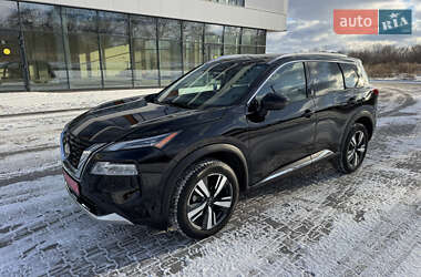 Внедорожник / Кроссовер Nissan Rogue 2023 в Ровно