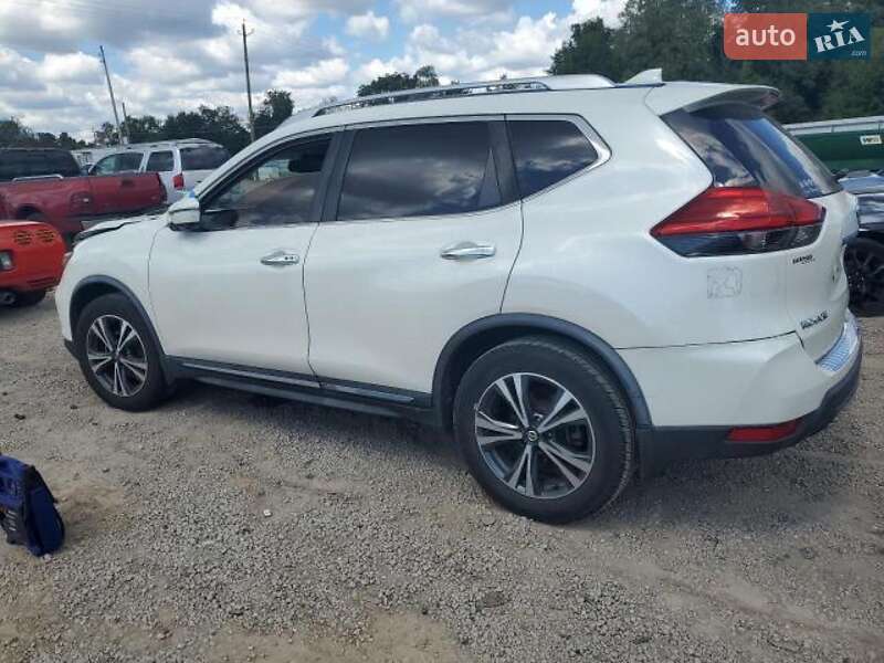 Позашляховик / Кросовер Nissan Rogue 2016 в Львові