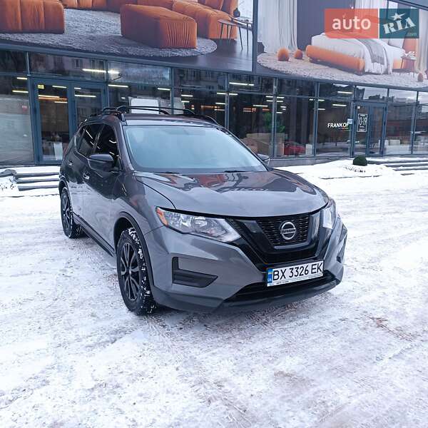 Позашляховик / Кросовер Nissan Rogue 2018 в Хмельницькому