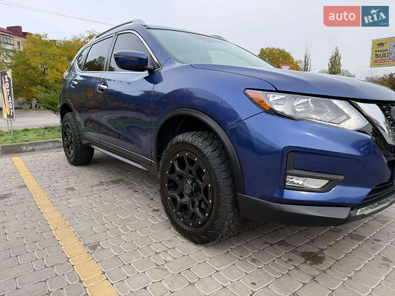 Внедорожник / Кроссовер Nissan Rogue 2019 в Кропивницком