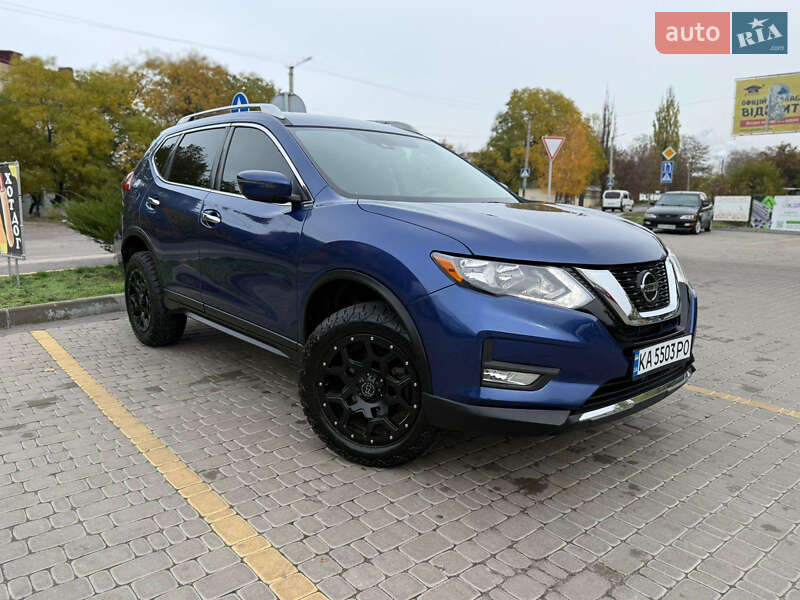 Внедорожник / Кроссовер Nissan Rogue 2019 в Кропивницком