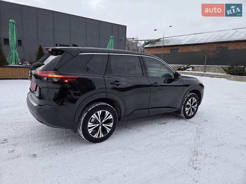 Внедорожник / Кроссовер Nissan Rogue 2021 в Тернополе