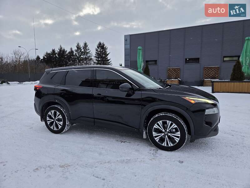 Внедорожник / Кроссовер Nissan Rogue 2021 в Тернополе