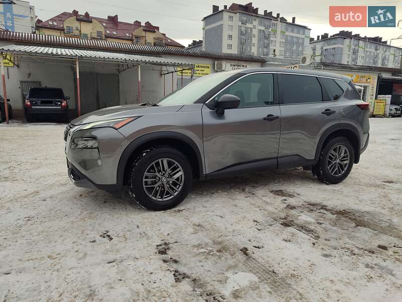 Позашляховик / Кросовер Nissan Rogue 2021 в Івано-Франківську