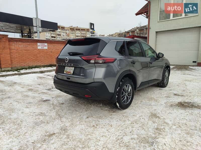 Позашляховик / Кросовер Nissan Rogue 2021 в Івано-Франківську