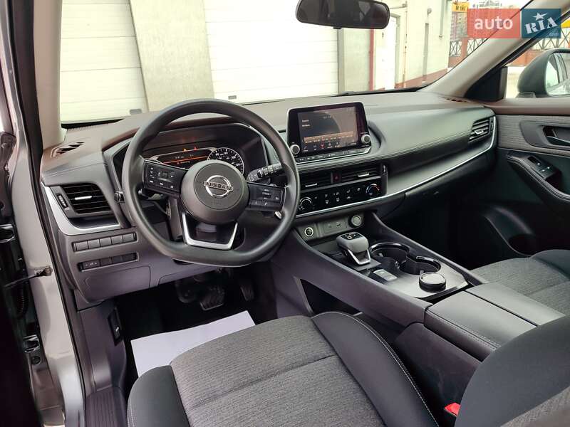 Позашляховик / Кросовер Nissan Rogue 2021 в Івано-Франківську