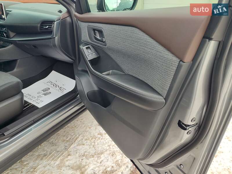 Позашляховик / Кросовер Nissan Rogue 2021 в Івано-Франківську