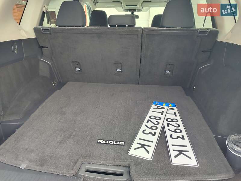 Позашляховик / Кросовер Nissan Rogue 2021 в Івано-Франківську