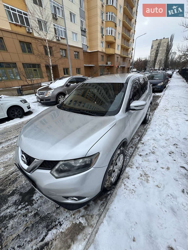 Внедорожник / Кроссовер Nissan Rogue 2014 в Киеве