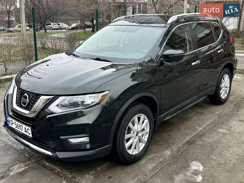 Позашляховик / Кросовер Nissan Rogue 2018 в Запоріжжі