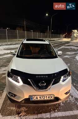 Позашляховик / Кросовер Nissan Rogue 2016 в Умані