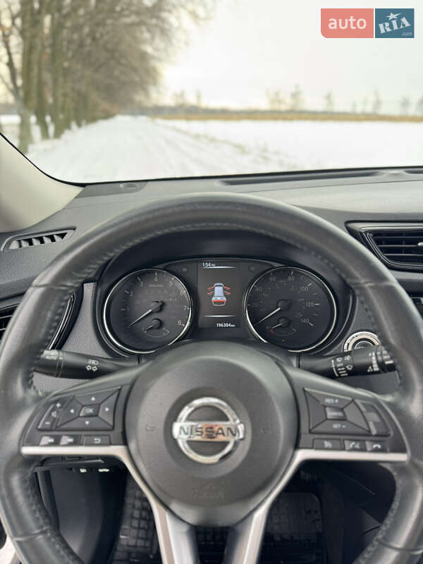 Внедорожник / Кроссовер Nissan Rogue 2016 в Киеве