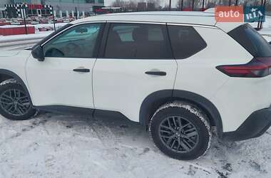 Внедорожник / Кроссовер Nissan Rogue 2021 в Киеве