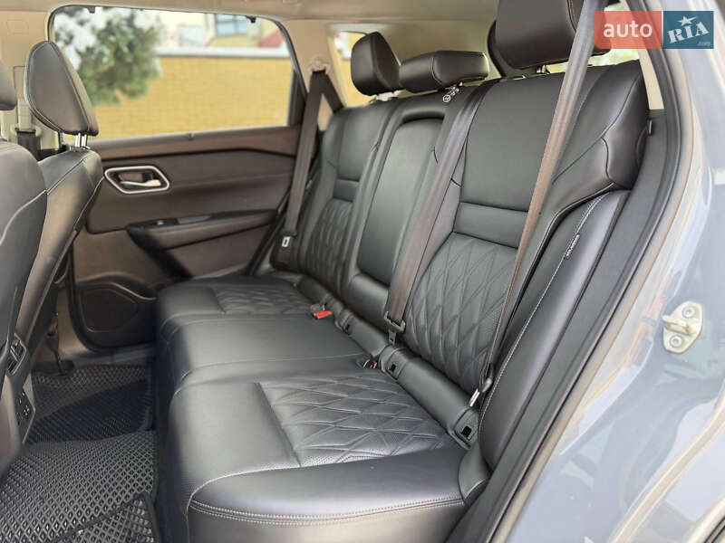 Позашляховик / Кросовер Nissan Rogue 2022 в Білій Церкві