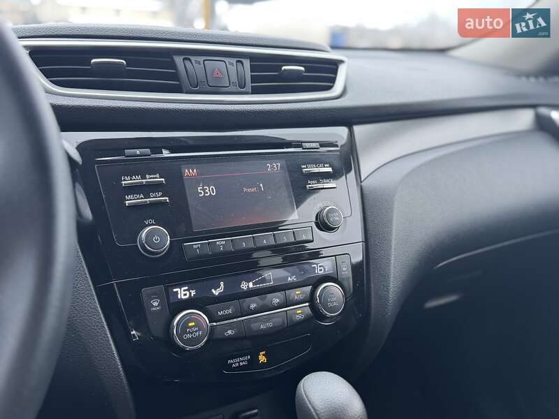 Внедорожник / Кроссовер Nissan Rogue 2015 в Кременчуге